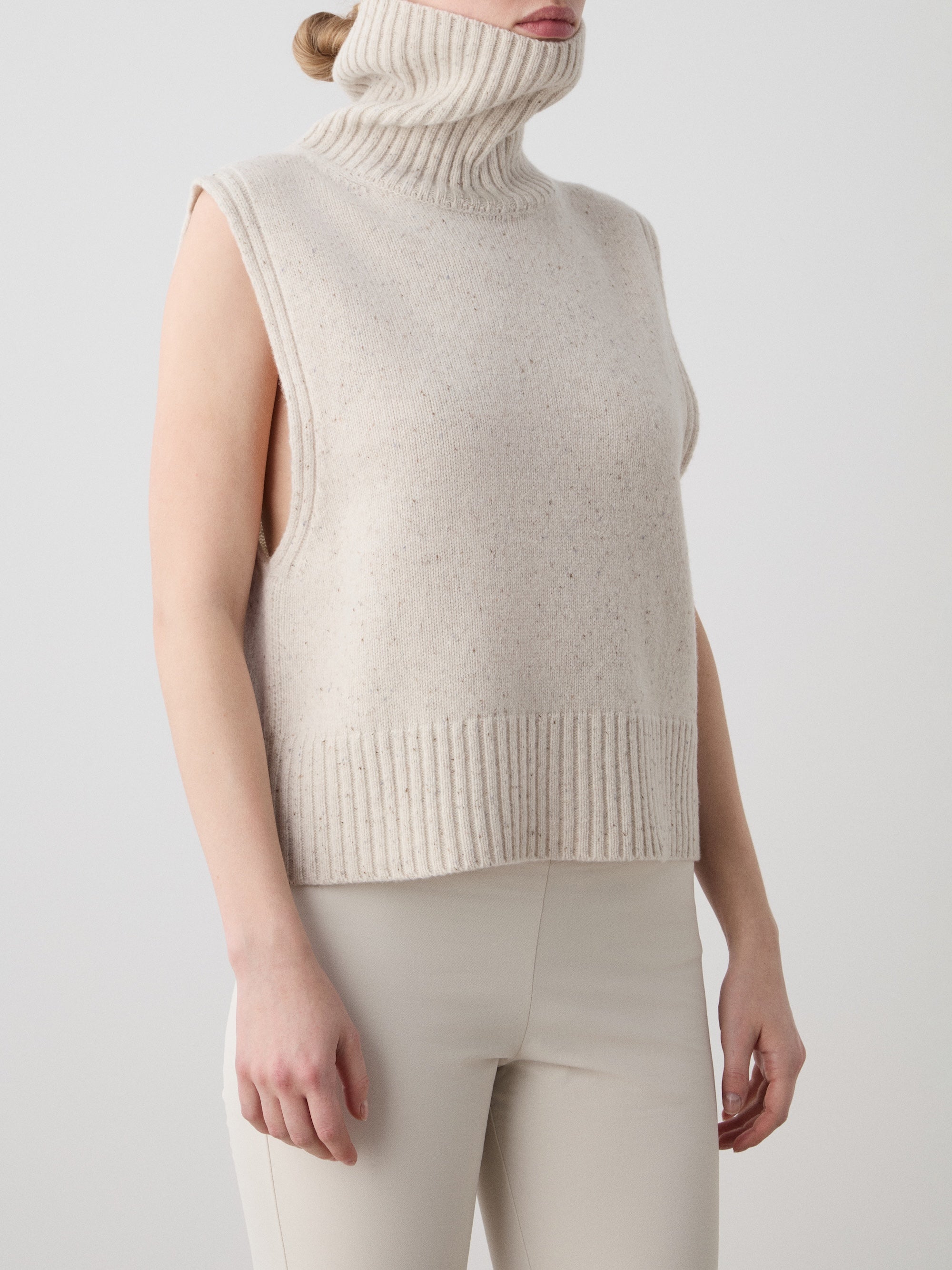 Highland Vest women