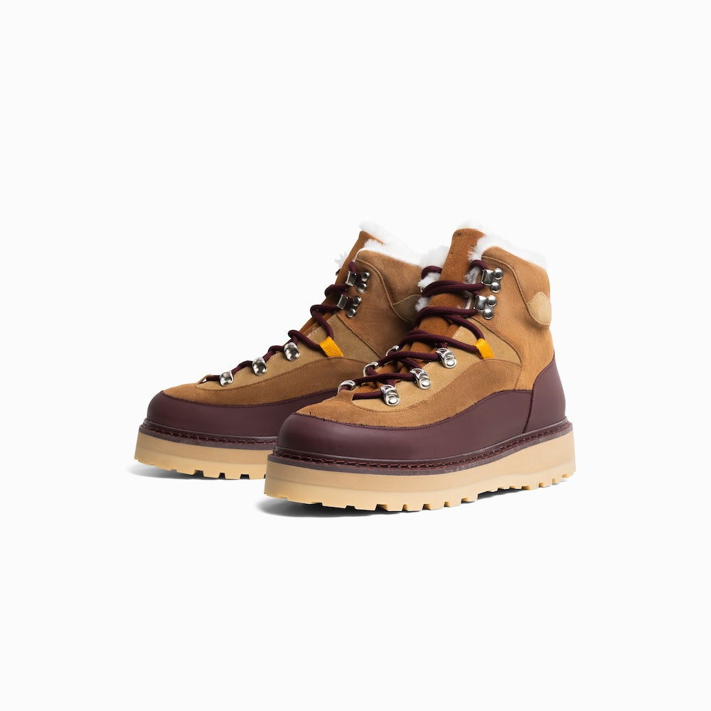 Mono x We Norwegians | FW25| Wine winter/ hiking boots with shearling wool lining on a white background