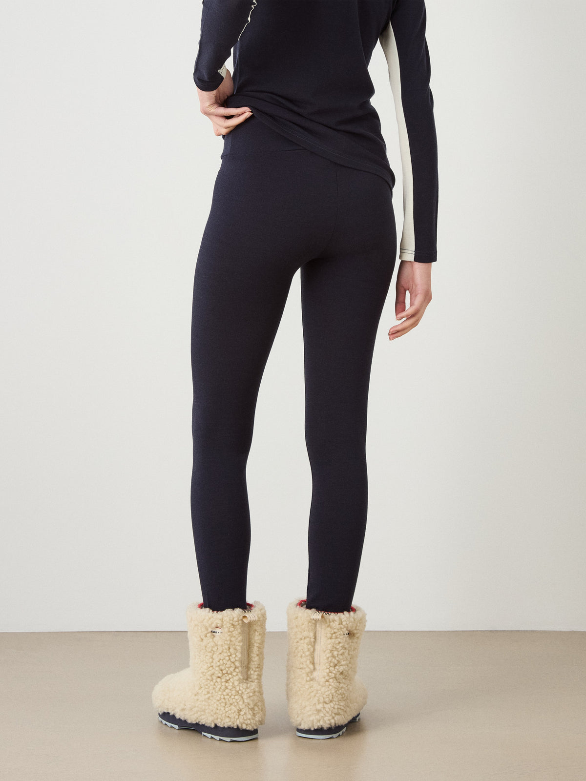 Voss Solid Leggings Women